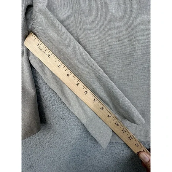 Travis Matthew Beck Golf Shorts Mens Size 42 Beige Khaki Microcheck - Picture 10 of 11